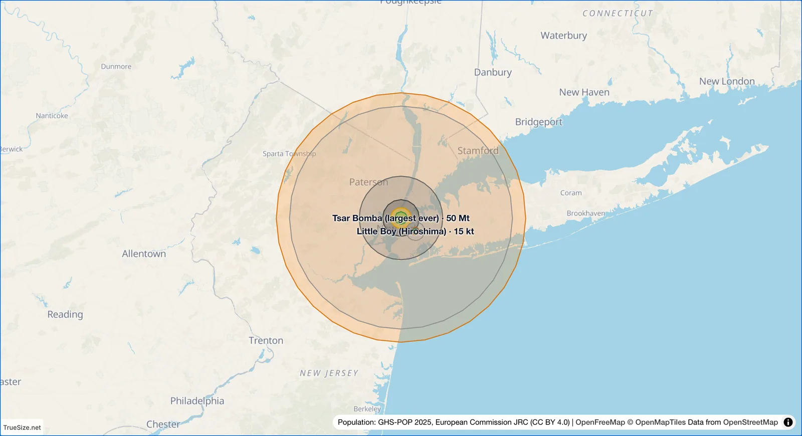 Anillos de explosión de Tsar Bomba y Little Boy comparados a la misma escala en el mapa